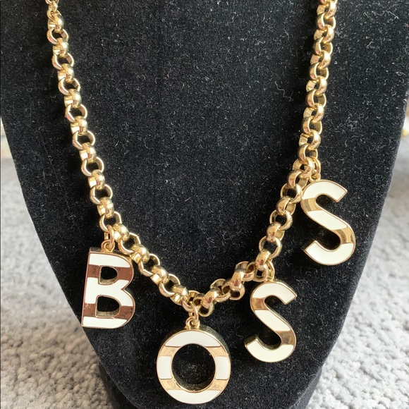 Who’s the boss necklace - Picture 2 of 2